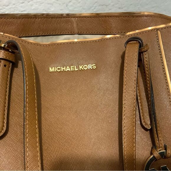 Michael Kors Jet Set East West Top Zip Tote in Luggage - Picture 9 of 14